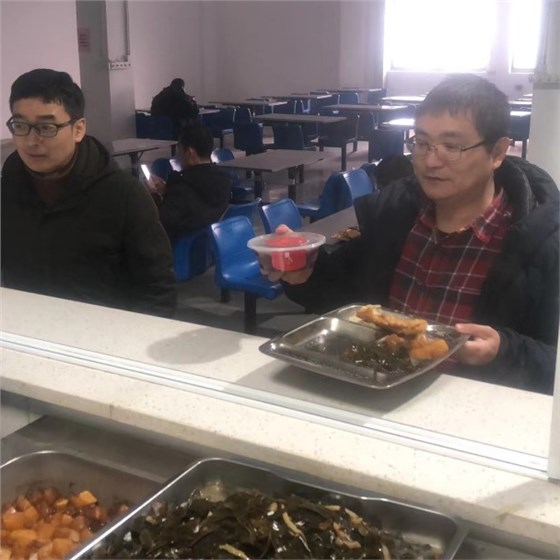 寒冬添暖 萬事“粥”全！協(xié)昌環(huán)保為員工送上愛心臘八粥插圖2